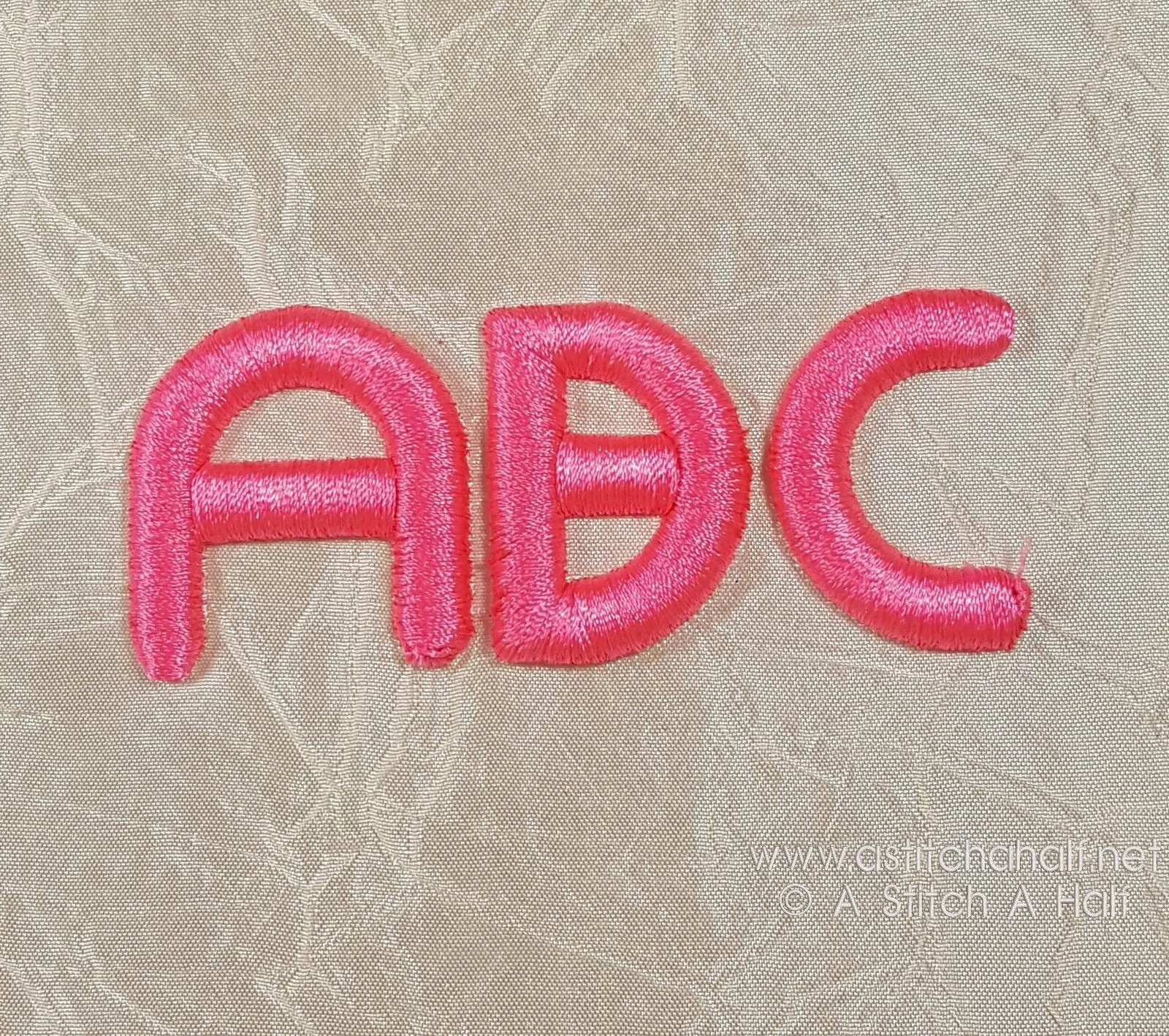 3D Monoglyceride Font