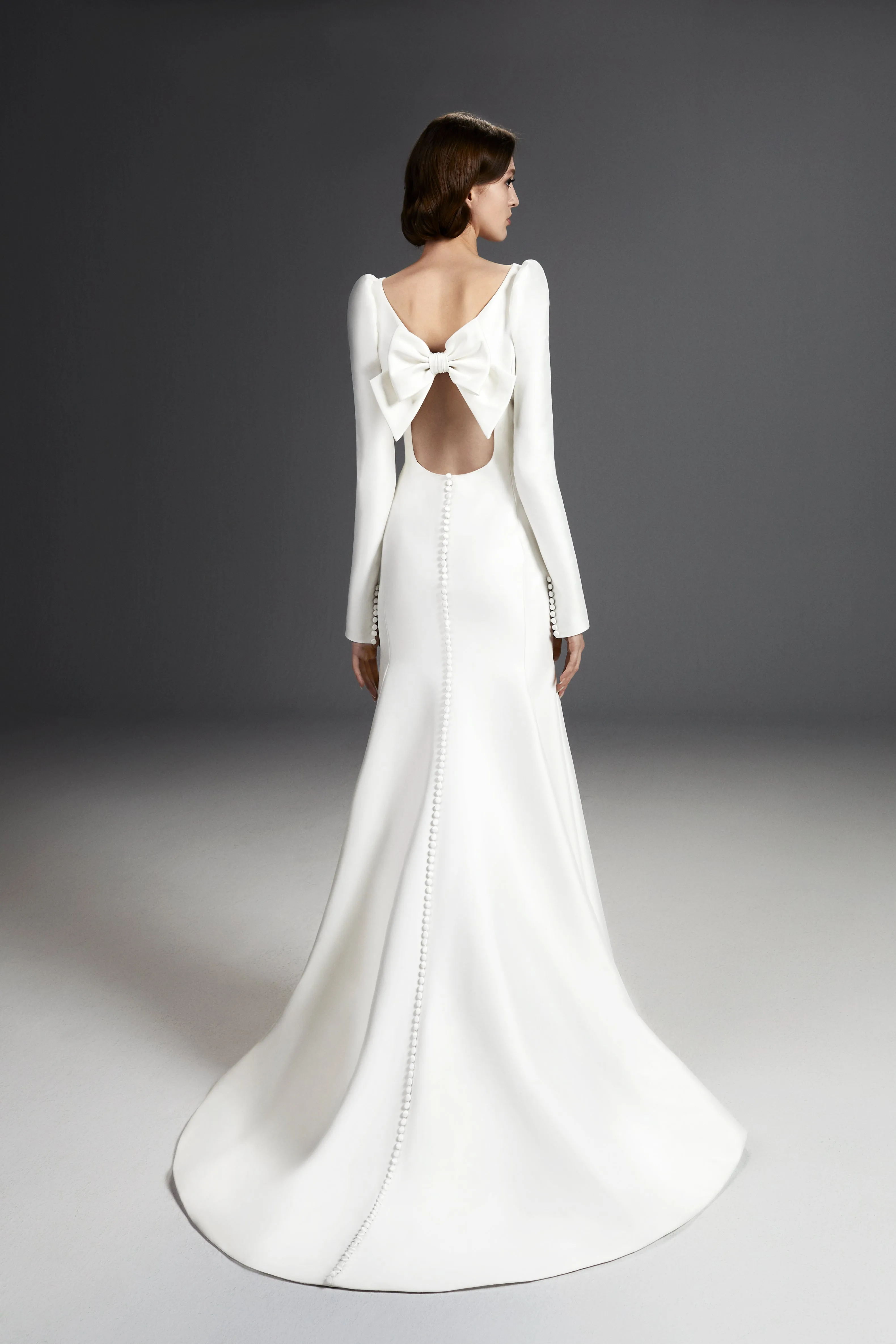VRM378 - SCULPTED COLUMN GOWN